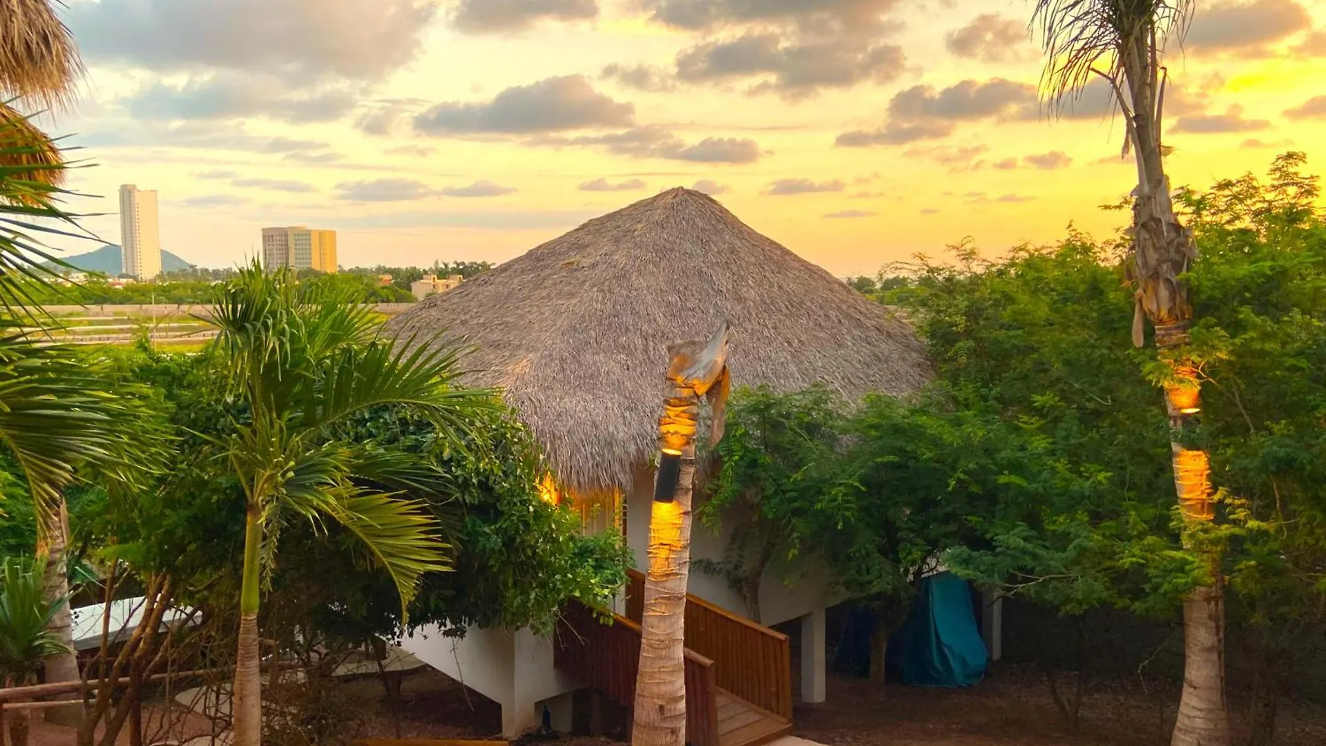 Camping Palm Valley Cabins Mazatlán