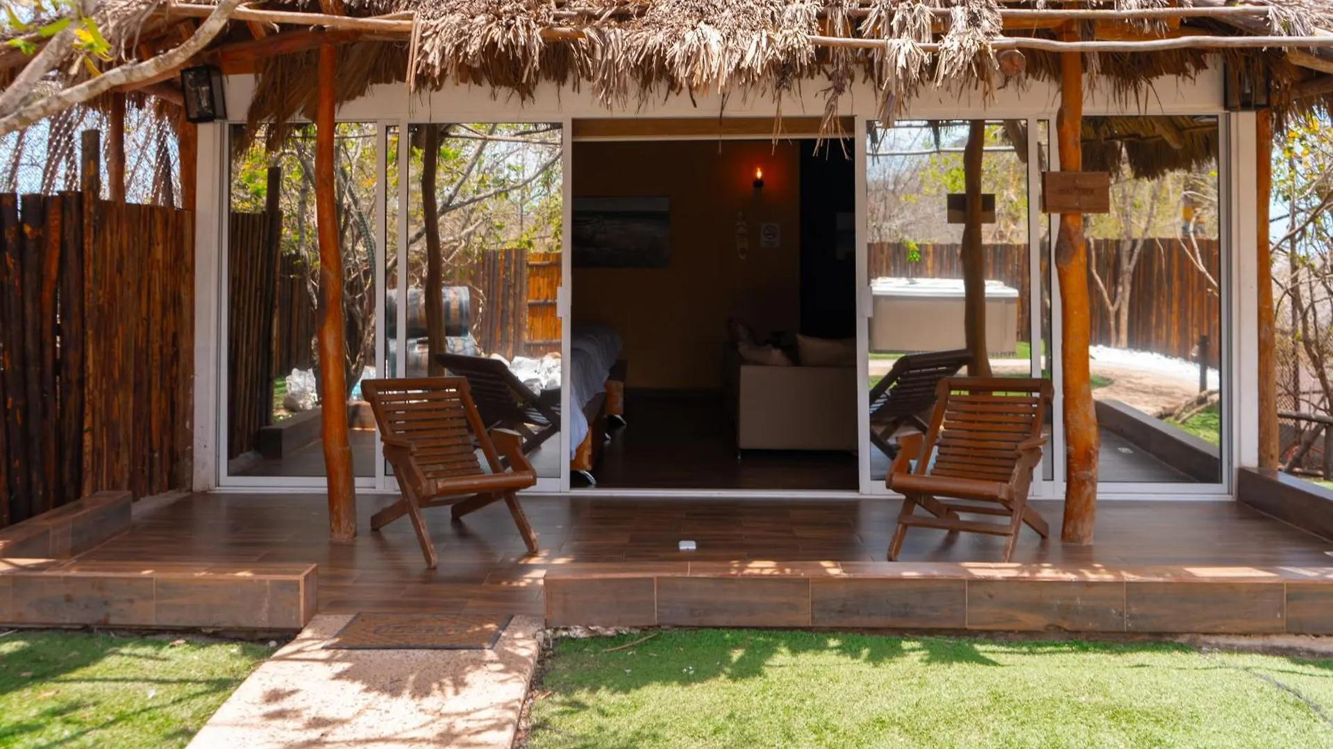 Palm Valley Cabins Mazatlán